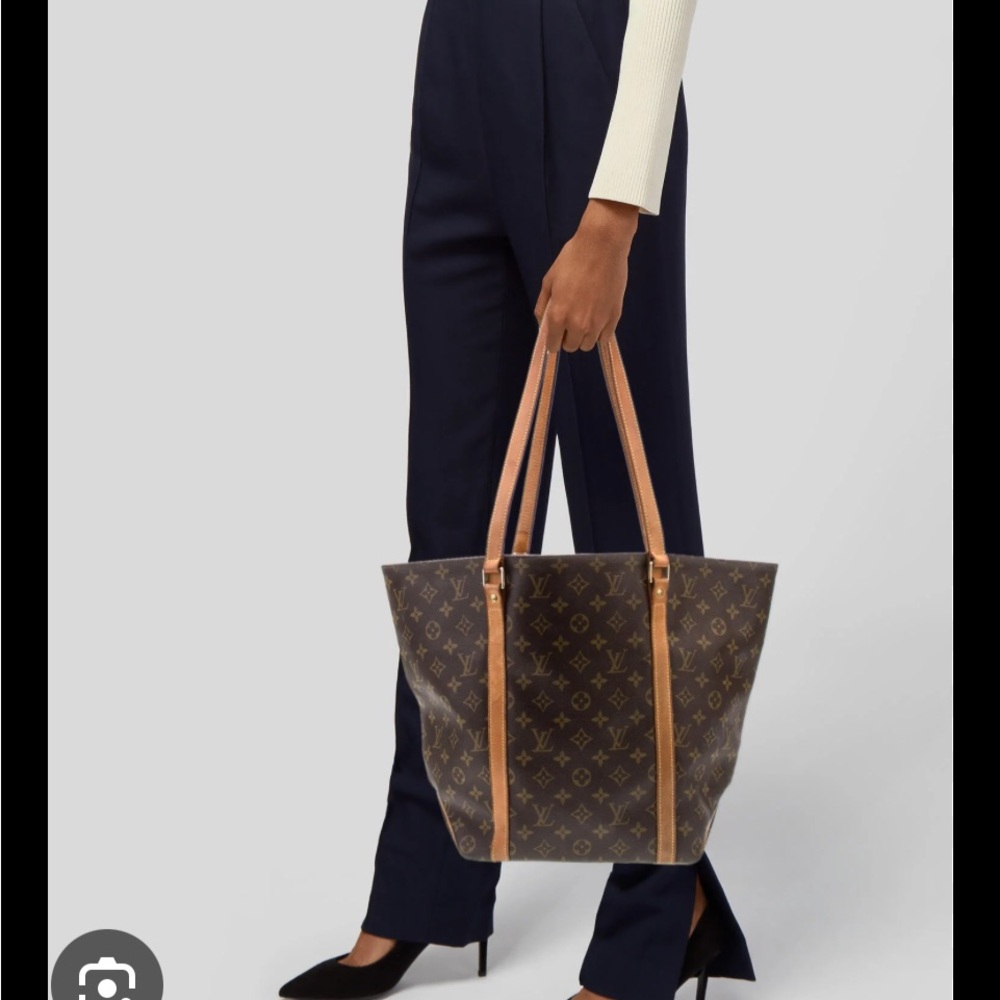 Louis Vuitton Sac Shopping Tote